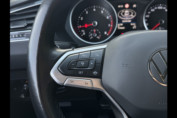 Volkswagen Tiguan 1.5 TSI 150PK! LIFE BUSINESS CARPLAY/ACC/NAVI/STUURVERW.