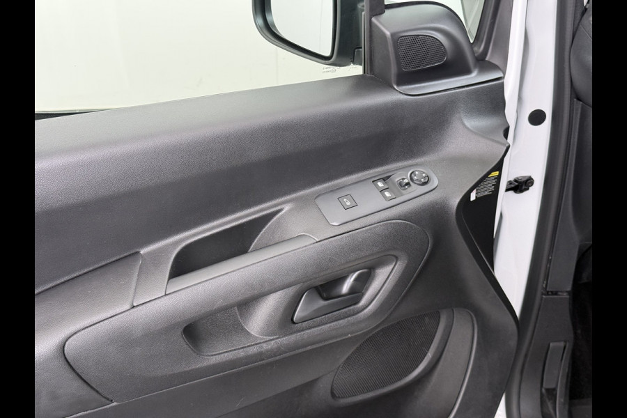 Opel Combo 1.5D L2H1 3 Peroons, FULL OPTIONS! Inbouw lades, Trekhaak, NAVI, Camera