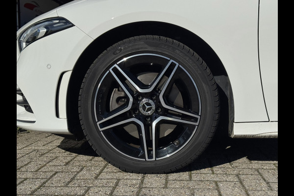 Mercedes-Benz A-Klasse 250 e AMG Line (SoH 92%) | Carplay/Android, Stoelverw., Sfeerverl., Camera, Cruise, Climate. Night Pakket |