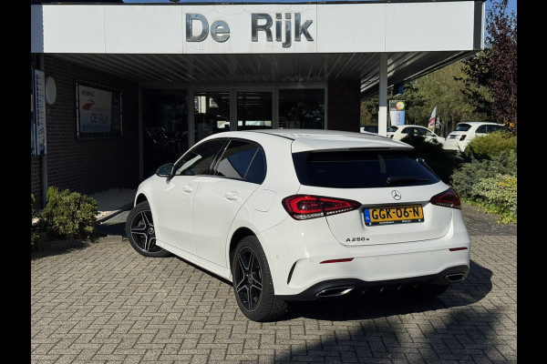 Mercedes-Benz A-Klasse 250 e AMG Line (SoH 92%) | Carplay/Android, Stoelverw., Sfeerverl., Camera, Cruise, Climate. Night Pakket |