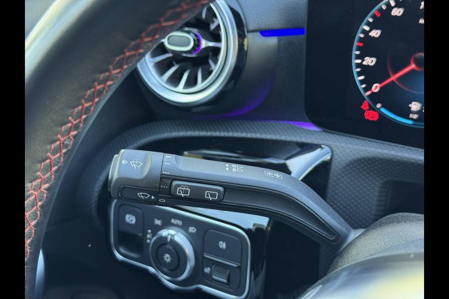 Mercedes-Benz A-Klasse 250 e AMG Line (SoH 92%) | Carplay/Android, Stoelverw., Sfeerverl., Camera, Cruise, Climate. Night Pakket |