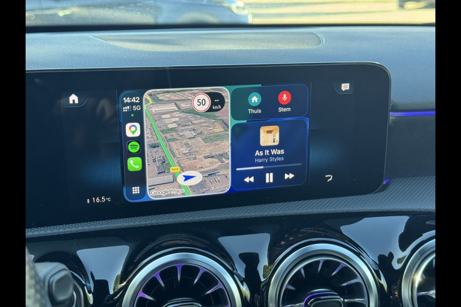 Mercedes-Benz A-Klasse 250 e AMG Line (SoH 92%) | Carplay/Android, Stoelverw., Sfeerverl., Camera, Cruise, Climate. Night Pakket |