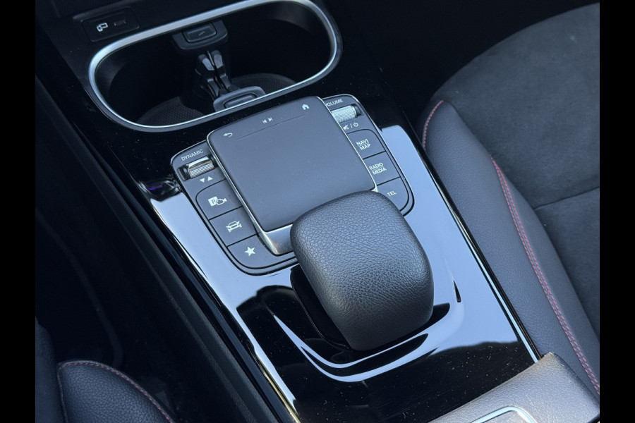Mercedes-Benz A-Klasse 250 e AMG Line (SoH 92%) | Carplay/Android, Stoelverw., Sfeerverl., Camera, Cruise, Climate. Night Pakket |