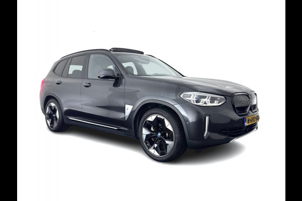 BMW iX3 High Executive 80 kWh [3-Fase-11kW] {SoH-100%} (INCL-BTW) Aut. *PANO | LEATHER | HARMAN/KARDON | ADAPTIVE-CRUISE | FULL-LED | BLINDSPOT | MEMORY-PACK | DIGI-COCKPIT | HEATED-SPORTSEATS | KEYLESS | CAMERA | DAB+ | TOWBAR | HEAD-UP | 20''AL