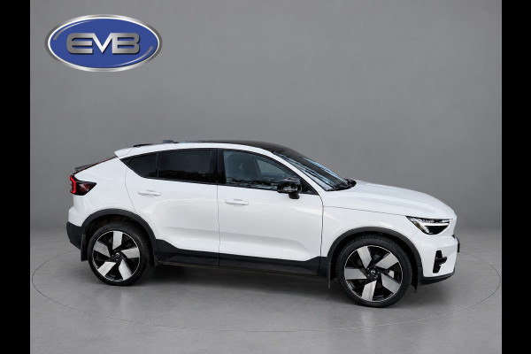 Volvo C40 Recharge Plus 69 kWh, panoramadak, 20 inch,camera,electr bedienbare trekhaak, 1 e eigenaar, Origineel NL auto met nap