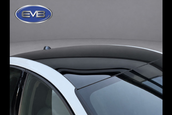 Volvo C40 Recharge Plus 69 kWh, panoramadak, 20 inch,camera,electr bedienbare trekhaak, 1 e eigenaar, Origineel NL auto met nap