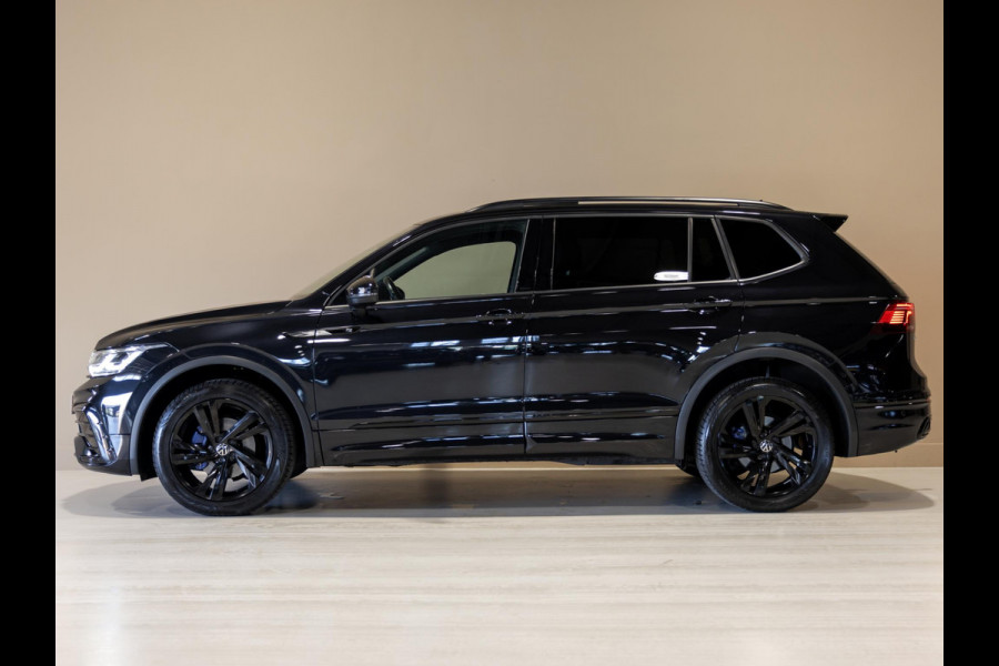 Volkswagen Tiguan Allspace 1.5 TSI R-Line Business+ 7p. / 150pk / Trekhaak / Panorama dak / Achteruitrij camera /