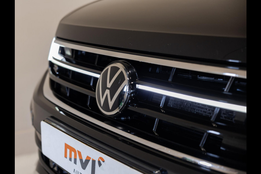 Volkswagen Tiguan Allspace 1.5 TSI R-Line Business+ 7p. / 150pk / Trekhaak / Panorama dak / Achteruitrij camera /