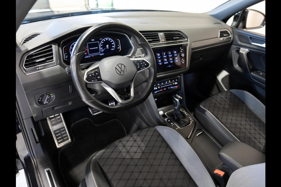 Volkswagen Tiguan Allspace 1.5 TSI R-Line Business+ 7p. / 150pk / Trekhaak / Panorama dak / Achteruitrij camera /