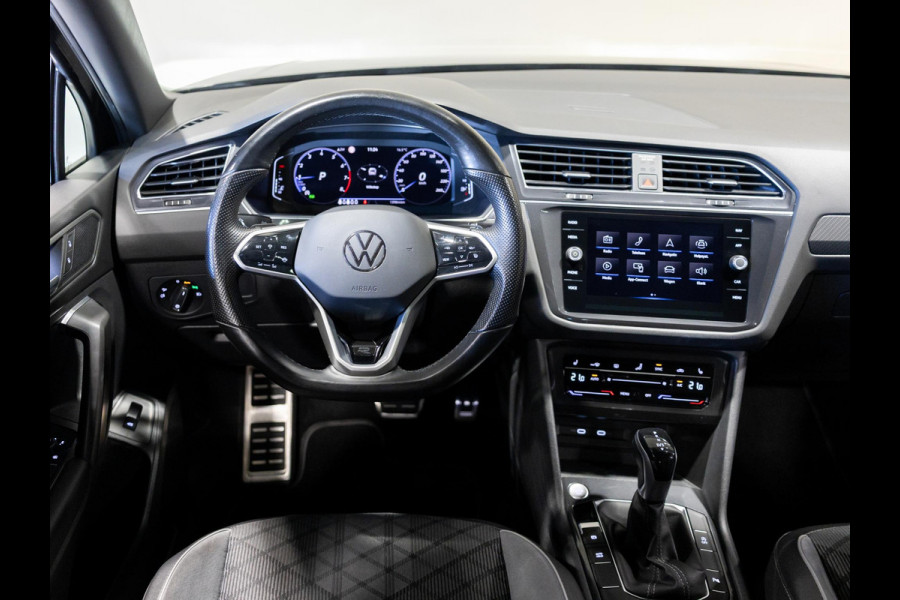 Volkswagen Tiguan Allspace 1.5 TSI R-Line Business+ 7p. / 150pk / Trekhaak / Panorama dak / Achteruitrij camera /