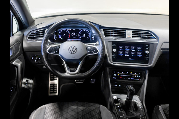 Volkswagen Tiguan Allspace 1.5 TSI R-Line Business+ 7p. / 150pk / Trekhaak / Panorama dak / Achteruitrij camera /