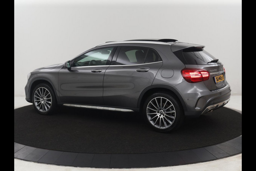 Mercedes-Benz GLA 180 Premium | Panoramadak | Leder | Cruise control | Stoelverwarming | Camera | Park assist | Navigatie | Carplay | Climate control | Full LED