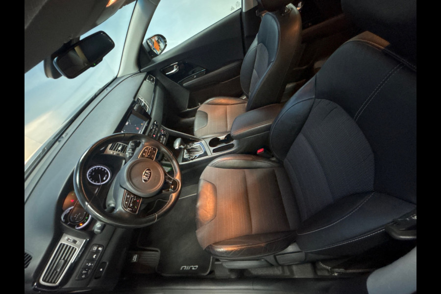 Kia Niro 1.6 GDi Hybrid DynamicLine Camera, Carplay,