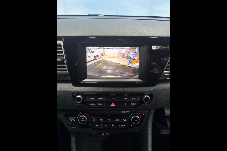 Kia Niro 1.6 GDi Hybrid DynamicLine Camera, Carplay,