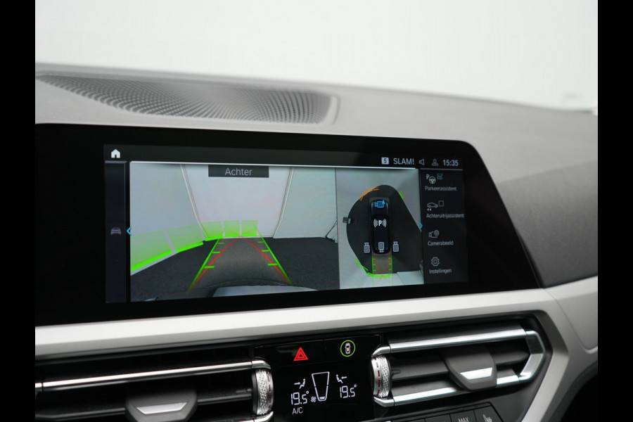 BMW 3 Serie Touring 330e Sportline PHEV 293pk Dealer O.H. | SOH 90,9% | Panodak | Adaptive Cruise | Head Up | 360 Camera | Lederen Sportstoelen & Stuur Verwarmd | Keyless | BLIS | Apple Carplay | Navigatie | DAB | Plug In Hybrid |