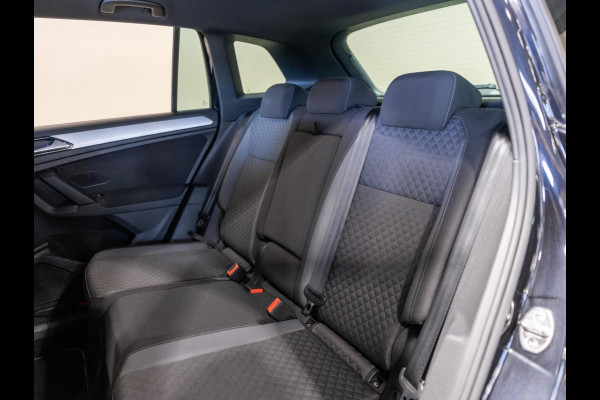 Volkswagen Tiguan 1.4 TSI ACT R-Line Business / 150pk / Automatische klimaatregeling / Apple CarPlay /