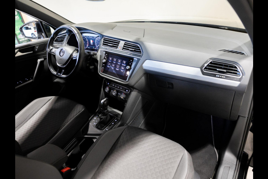 Volkswagen Tiguan 1.4 TSI ACT R-Line Business / 150pk / Automatische klimaatregeling / Apple CarPlay /