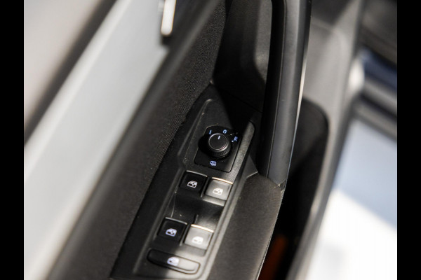 Volkswagen Tiguan 1.4 TSI ACT R-Line Business / 150pk / Automatische klimaatregeling / Apple CarPlay /