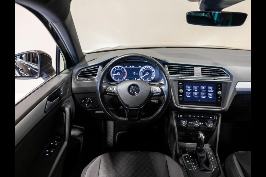 Volkswagen Tiguan 1.4 TSI ACT R-Line Business / 150pk / Automatische klimaatregeling / Apple CarPlay /