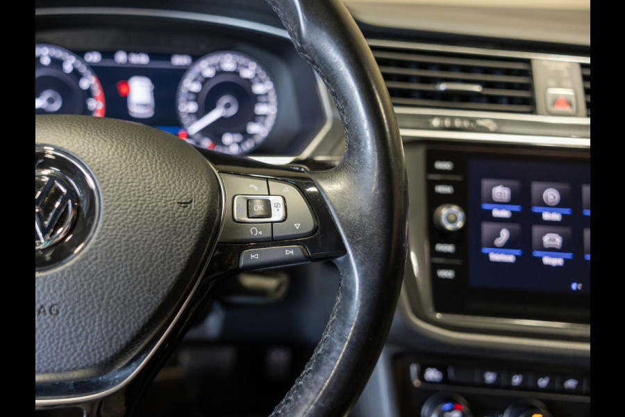 Volkswagen Tiguan 1.4 TSI ACT R-Line Business / 150pk / Automatische klimaatregeling / Apple CarPlay /