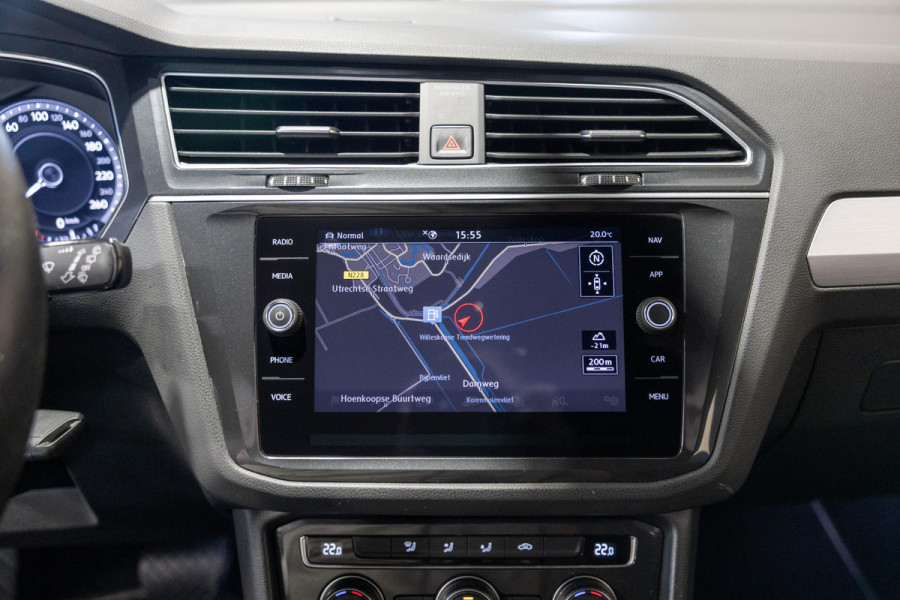 Volkswagen Tiguan 1.4 TSI ACT R-Line Business / 150pk / Automatische klimaatregeling / Apple CarPlay /