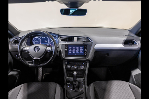 Volkswagen Tiguan 1.4 TSI ACT R-Line Business / 150pk / Automatische klimaatregeling / Apple CarPlay /