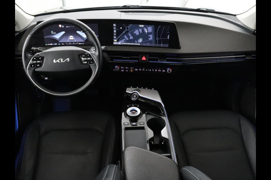 Kia EV6 Plus 77.4 kWh | SOH 94,5% | Leder | Memory | Adaptive cruise | Stuur/stoel verwarming | Trekhaak | Meridian Sound | Camera | Park assist | Carplay | Climate control | Elektrische achterklep