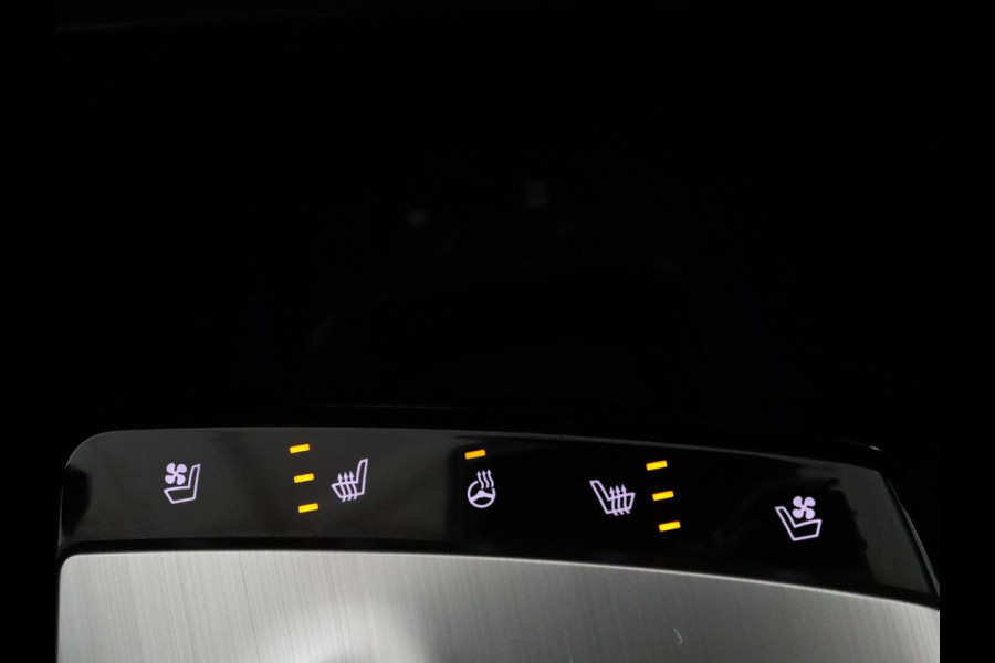 Kia EV6 Plus 77.4 kWh | SOH 94,5% | Leder | Memory | Adaptive cruise | Stuur/stoel verwarming | Trekhaak | Meridian Sound | Camera | Park assist | Carplay | Climate control | Elektrische achterklep