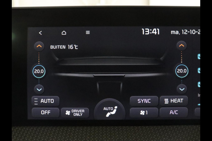 Kia EV6 Plus 77.4 kWh | SOH 94,5% | Leder | Memory | Adaptive cruise | Stuur/stoel verwarming | Trekhaak | Meridian Sound | Camera | Park assist | Carplay | Climate control | Elektrische achterklep