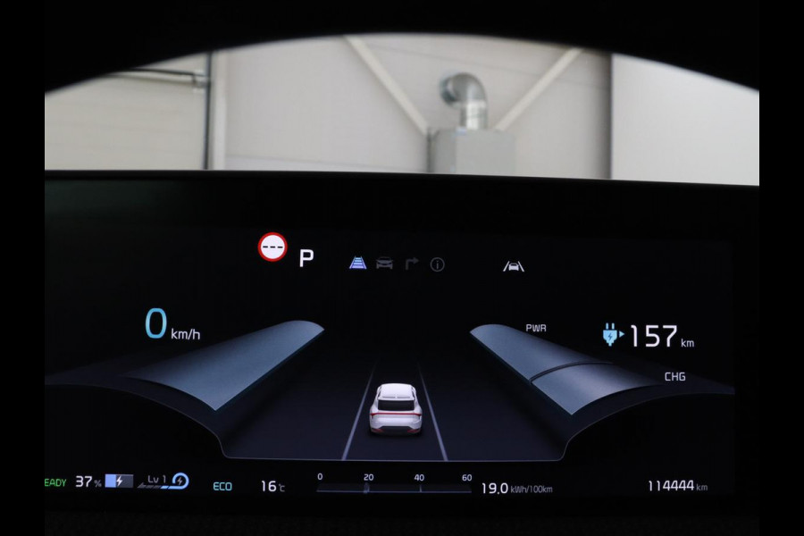 Kia EV6 Plus 77.4 kWh | SOH 94,5% | Leder | Memory | Adaptive cruise | Stuur/stoel verwarming | Trekhaak | Meridian Sound | Camera | Park assist | Carplay | Climate control | Elektrische achterklep