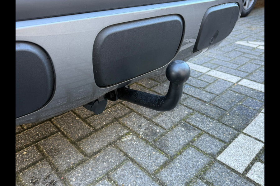 Citroën C3 Aircross 1.2 PureTech S&S Shine handgeschakeld Trekhaak, Camera achter, Cruise Control, Navigatie, Dodehoek detentie