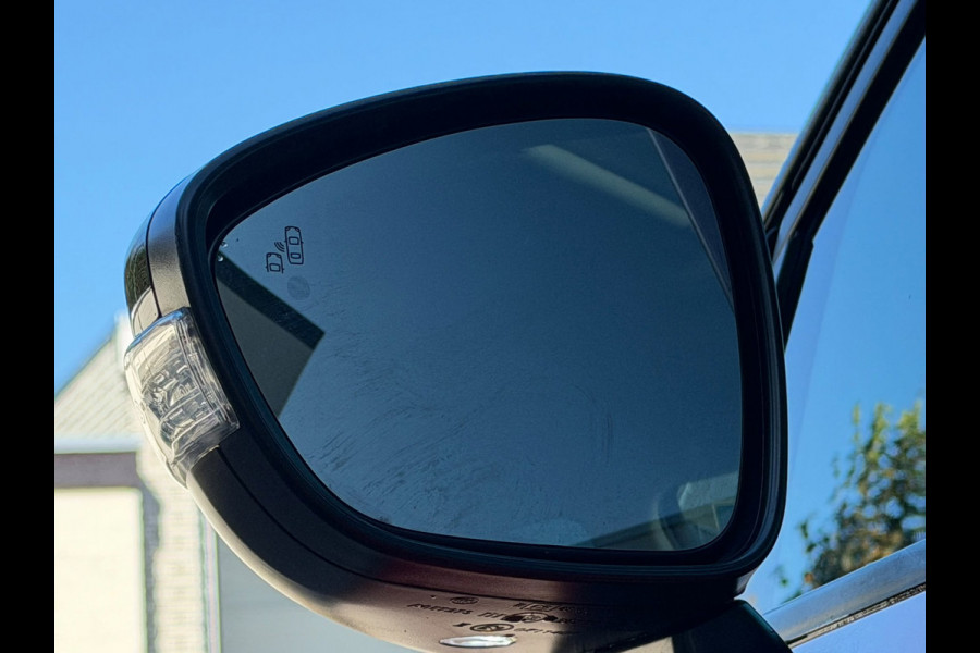 Citroën C3 Aircross 1.2 PureTech S&S Shine handgeschakeld Trekhaak, Camera achter, Cruise Control, Navigatie, Dodehoek detentie