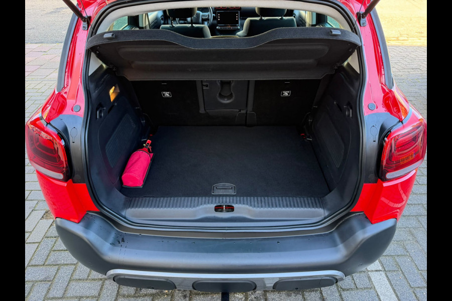 Citroën C3 Aircross 1.2 PureTech S&S Shine handgeschakeld Trekhaak, Camera achter, Cruise Control, Navigatie, Dodehoek detentie