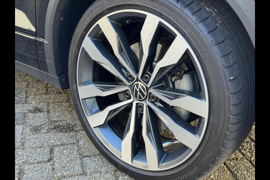 Volkswagen T-Roc Cabrio 1.5 TSI R-Line DeepBlack edition, TREKH, Beats Audio Sound, Windscherm