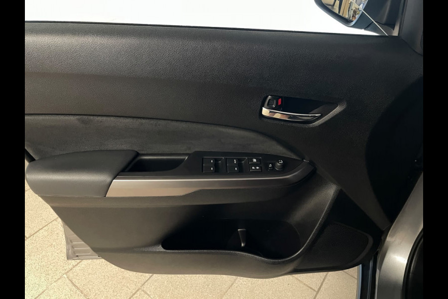 Suzuki Vitara 1.5 Hybrid Style AUTOMAAT PANO DAK AIRCO NAVI CRUISE BLUETOOTH VELGEN ZEER NETTE AUTO
