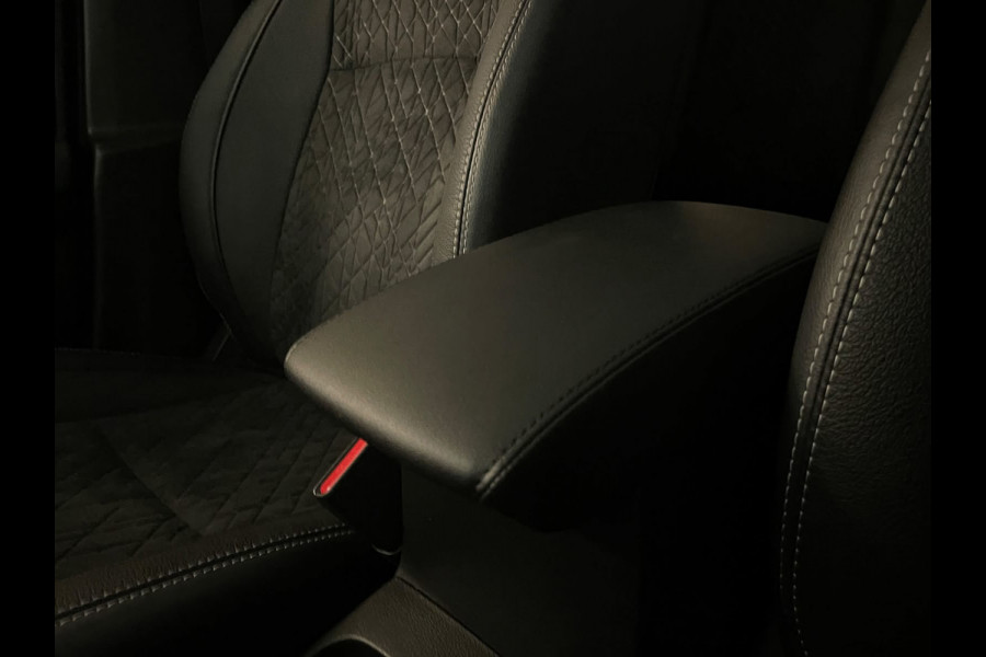 Suzuki Vitara 1.5 Hybrid Style AUTOMAAT PANO DAK AIRCO NAVI CRUISE BLUETOOTH VELGEN ZEER NETTE AUTO