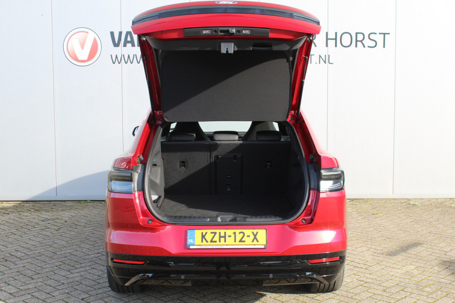 Ford Capri Extended Range RWD 77kWh ELEKTRISCH ! Nov. 2025, slechts 2.500km ! Camera, adapt. cruise cntrl, navigatie, metallic lak, Apple Carplay/Android auto, stoel- en stuurwielverw., side- en lane assist, elektr. verstelb. stoel met massagefunctie etc.  etc