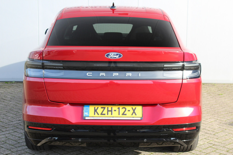 Ford Capri Extended Range RWD 77kWh ELEKTRISCH ! Nov. 2025, slechts 2.500km ! Camera, adapt. cruise cntrl, navigatie, metallic lak, Apple Carplay/Android auto, stoel- en stuurwielverw., side- en lane assist, elektr. verstelb. stoel met massagefunctie etc.  etc