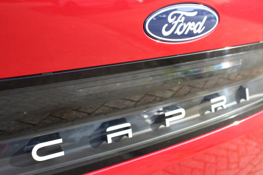 Ford Capri Extended Range RWD 77kWh ELEKTRISCH ! Nov. 2025, slechts 2.500km ! Camera, adapt. cruise cntrl, navigatie, metallic lak, Apple Carplay/Android auto, stoel- en stuurwielverw., side- en lane assist, elektr. verstelb. stoel met massagefunctie etc.  etc