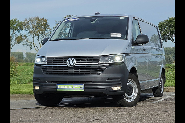 Volkswagen Transporter 2.0 TDI L2H1 32 Cruise control, Airco, Standkachel, Pdc, Carplay, Navi, Stoelverwarming