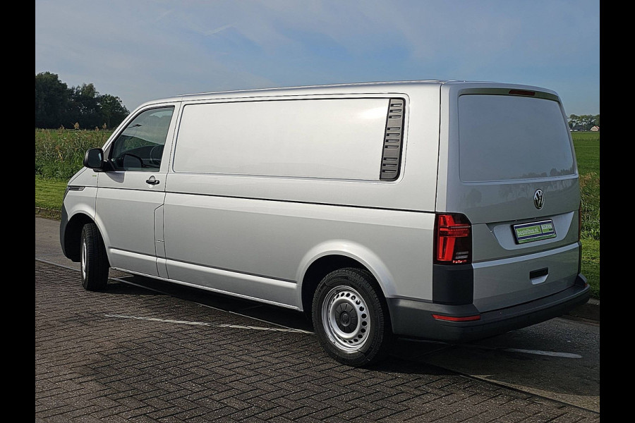 Volkswagen Transporter 2.0 TDI L2H1 32 Cruise control, Airco, Standkachel, Pdc, Carplay, Navi, Stoelverwarming