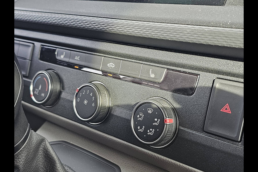 Volkswagen Transporter 2.0 TDI L2H1 32 Cruise control, Airco, Standkachel, Pdc, Carplay, Navi, Stoelverwarming