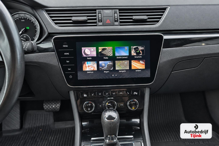 Škoda Superb Combi 1.4 TSI ACT Laurent & Klement | Automaat | LED | Trekhaak | Leder | Stoel- & stuurverwarming | Lane Assist | Blind Spot |Standkachel | Park Assist | Canton | Sfeerverlichting |