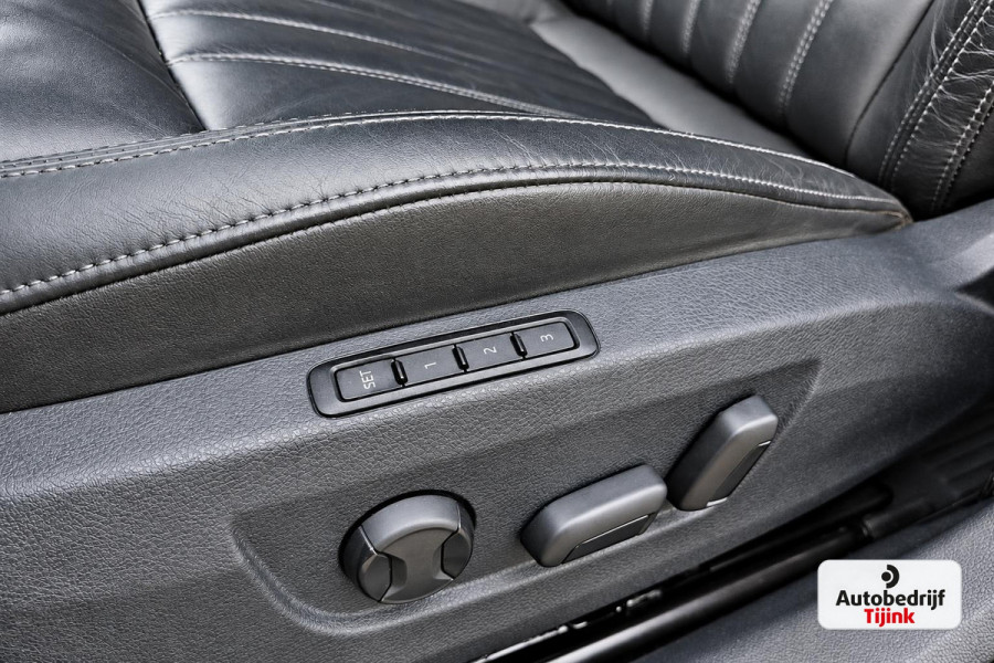 Škoda Superb Combi 1.4 TSI ACT Laurent & Klement | Automaat | LED | Trekhaak | Leder | Stoel- & stuurverwarming | Lane Assist | Blind Spot |Standkachel | Park Assist | Canton | Sfeerverlichting |
