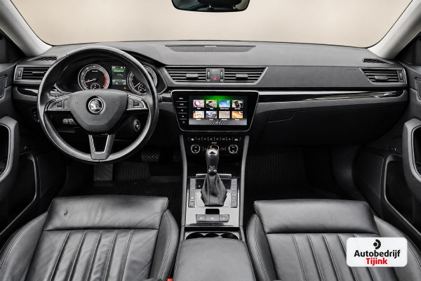 Škoda Superb Combi 1.4 TSI ACT Laurent & Klement | Automaat | LED | Trekhaak | Leder | Stoel- & stuurverwarming | Lane Assist | Blind Spot |Standkachel | Park Assist | Canton | Sfeerverlichting |