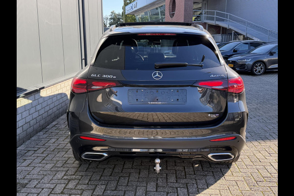 Mercedes-Benz GLC 300e 4MATIC AMG Line 20"/Trekhaak/Panoramadak/Burmester/Adaptieve cruise/Leder + memory/Stuur + stoelverwarming/360 camera/Head-up/Dodehoek/Sfeerverlichting