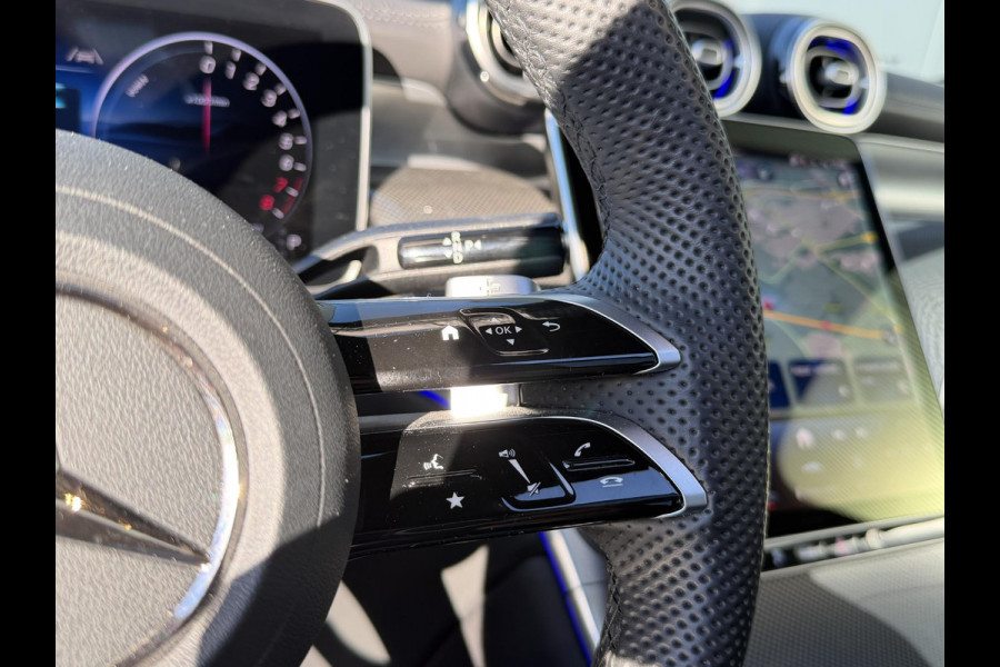 Mercedes-Benz GLC 300e 4MATIC AMG Line 20"/Trekhaak/Panoramadak/Burmester/Adaptieve cruise/Leder + memory/Stuur + stoelverwarming/360 camera/Head-up/Dodehoek/Sfeerverlichting