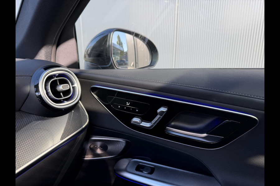 Mercedes-Benz GLC 300e 4MATIC AMG Line 20"/Trekhaak/Panoramadak/Burmester/Adaptieve cruise/Leder + memory/Stuur + stoelverwarming/360 camera/Head-up/Dodehoek/Sfeerverlichting