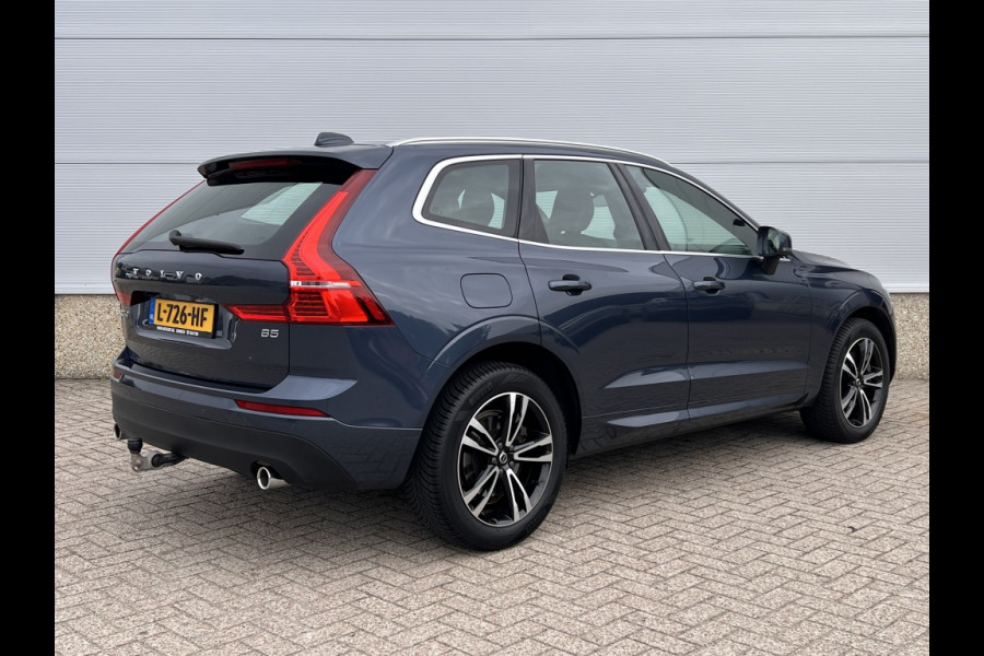 Volvo XC60 2.0 B5 250pk Momentum Exclusive Automaat / Trekhaak / Leder
