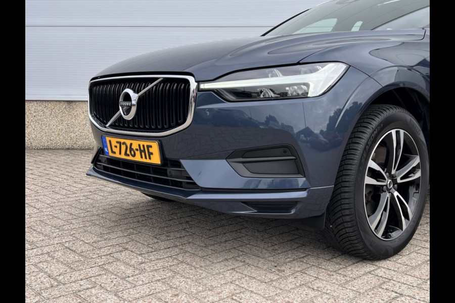 Volvo XC60 2.0 B5 250pk Momentum Exclusive Automaat / Trekhaak / Leder